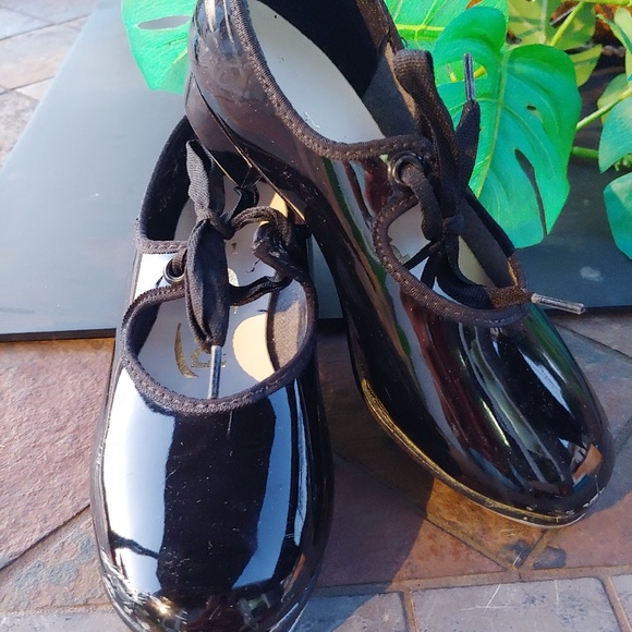 Girls Tap Shoes - Picture 3 of 7
